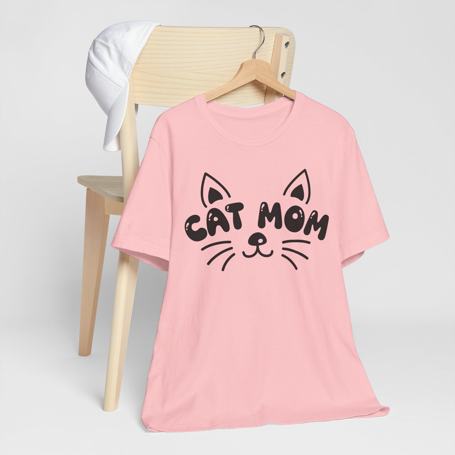 Cat Mom T-Shirt - Cute Cat Face Graphic Tee for Mother's Day Gift